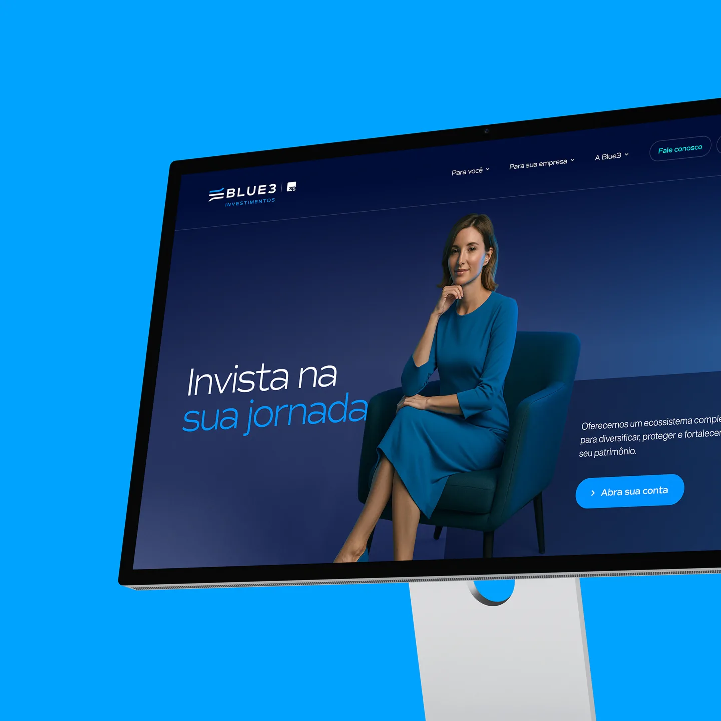 Blue3 Investimentos website on a studio display